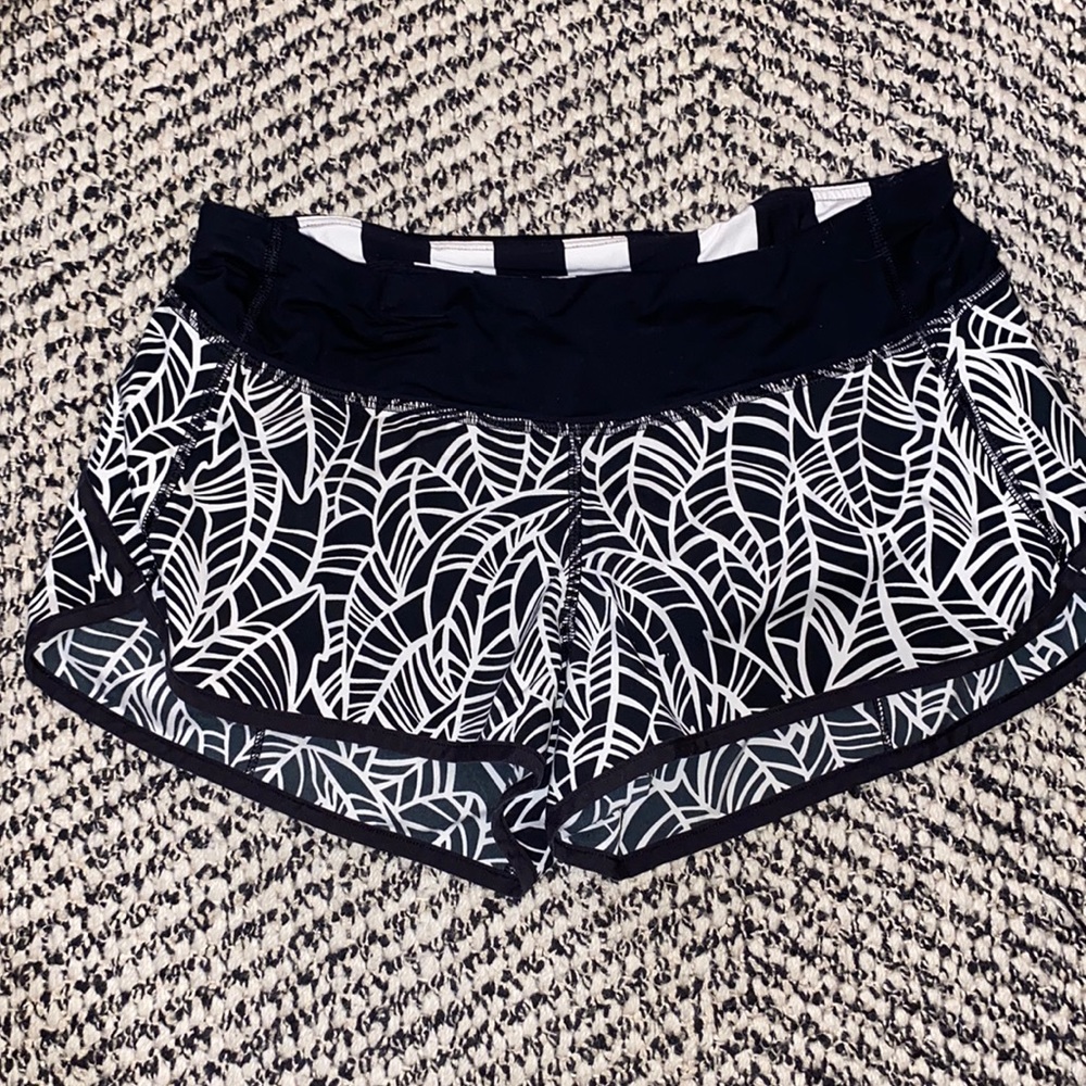 Size 6 lulu speed short